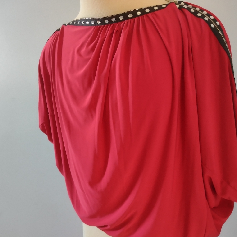 Symphony Zip Neckline Top